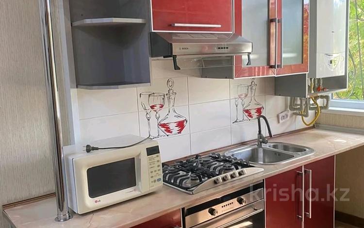 3-комнатная квартира · 70 м² · 2/4 этаж, Мангельдина 39 за 230 000 ₸ в Шымкенте, Абайский р-н — фото 2