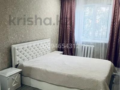 2-комнатная квартира · 45 м² · 2/5 этаж, Ауэзова — Жанасемейская за 8 000 ₸ в Семее, Красный Кордон