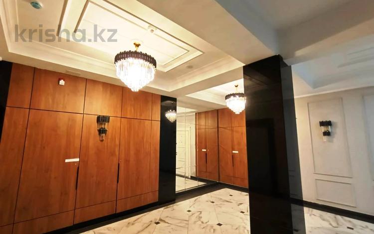 3-комнатная квартира, 131 м², 3/4 этаж, Ер Тостык 3 за 75 млн 〒 в Алматы — фото 6