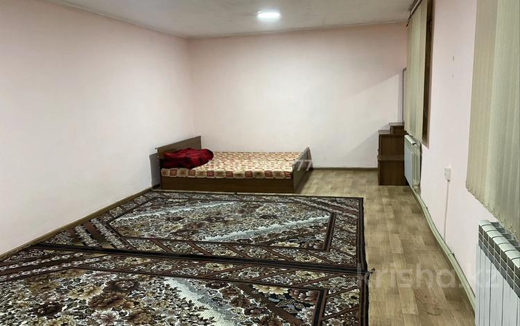 Отдельный дом · 1 комната · 32 м² · 8 сот., мкр Самал-3 за 90 000 ₸ в Шымкенте, Абайский р-н — фото 2