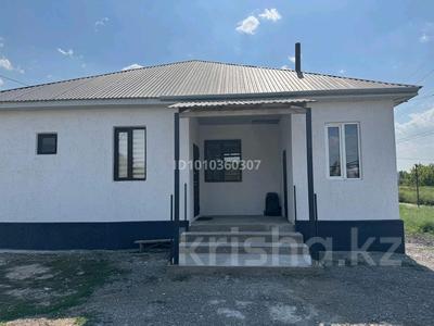 Отдельный дом · 4 комнаты · 154 м² · 6 сот., М. Озтюрк 70 за 42 млн 〒 в Бирлик