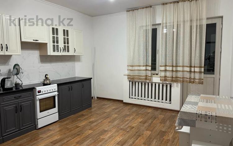 1-комнатная квартира, 54 м², 12/16 этаж помесячно, мкр Шугыла 1