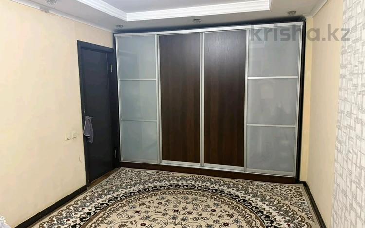3-комнатная квартира · 65 м² · 3/5 этаж, мкр Айнабулак-2 77 за 43 млн ₸ в Алматы, Жетысуский р-н — фото 2
