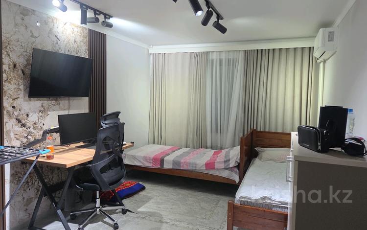1-комнатная квартира · 31 м² · 1/5 этаж, ул Тыныбаева 5 за 170 000 ₸ в Шымкенте — фото 2