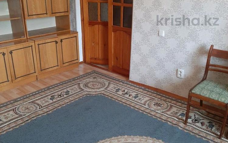 2-бөлмелі пәтер · 75 м² · 5/9 қабат, Абая — Возле магазина смарт, бағасы: 120 000 ₸ в Таразе — фото 2
