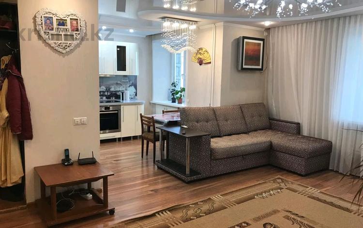 3-бөлмелі пәтер · 90 м², По. Победы 13, бағасы: 270 000 ₸ в Усть-Каменогорске — фото 2
