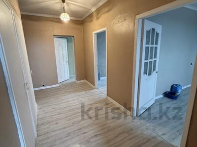 3-комнатная квартира · 65 м² · 12/12 этаж, мкр Аксай-1А — Толе би Момышулы за 35.5 млн ₸ в Алматы, Ауэзовский р-н