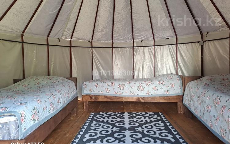 Дача · 4 комнаты · 60 м², 8 8 — Белқарағай, турбаза за 12 000 ₸ в  — фото 2