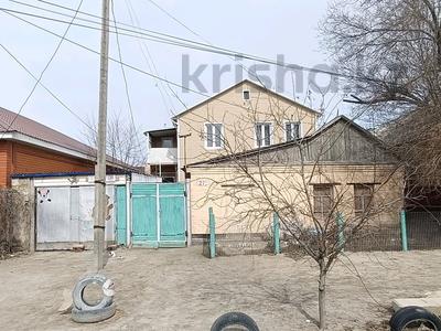 Отдельный дом · 4 комнаты · 230 м² · 6 сот., мкр Атырау, Куспан муллы 27 — Старый базар за 20 млн ₸