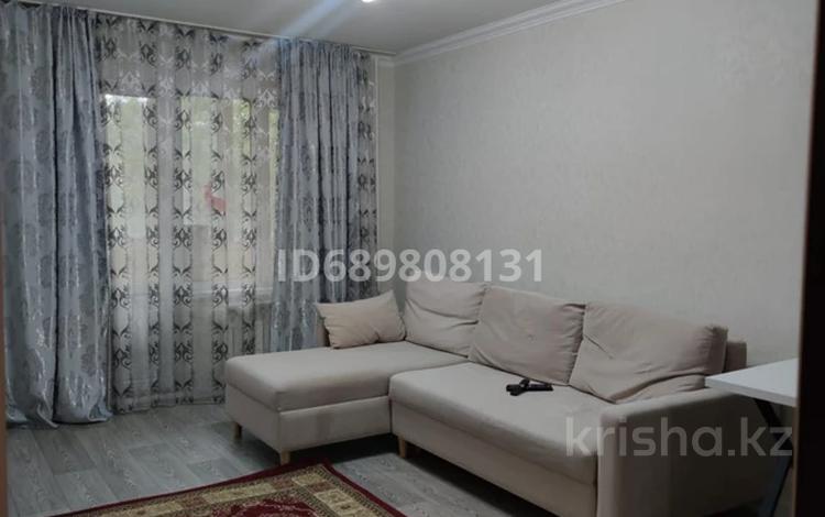 1-комнатная квартира, 33 м², 3/4 этаж помесячно, мкр №3 60