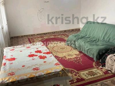 Часть дома · 2 комнаты · 60 м² · 10 сот., Жибек Жолы 456 за 80 000 〒 в Актобе, жилой массив Заречный-3