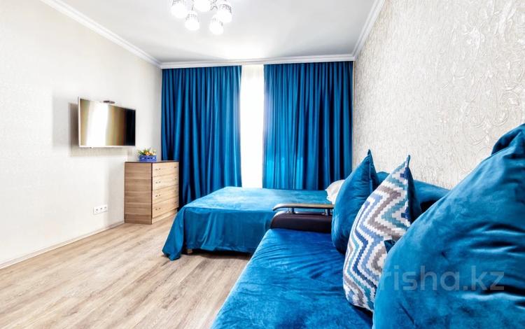 1-бөлмелі пәтер, 40 м², 8/15 қабат тәулігіне, Бухар жырау 30, бағасы: 10 000 〒 в Астане, Есильский р-н — фото 2