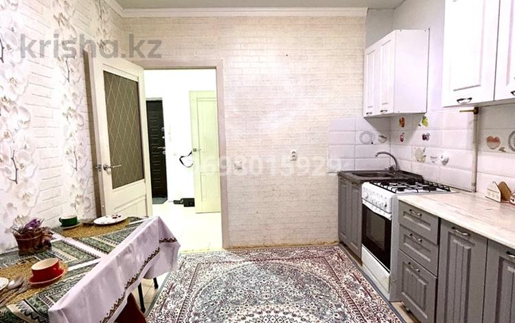 1-комнатная квартира · 47 м² · 1/5 этаж, Горпитомник 31 — Район Кунаева за 120 000 〒 в Актобе, мкр. Курмыш — фото 2