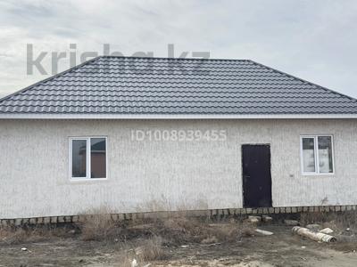 Отдельный дом · 1 комната · 72 м² · 10 сот., мкр Самал, 15 за 21 млн ₸ в Атырау