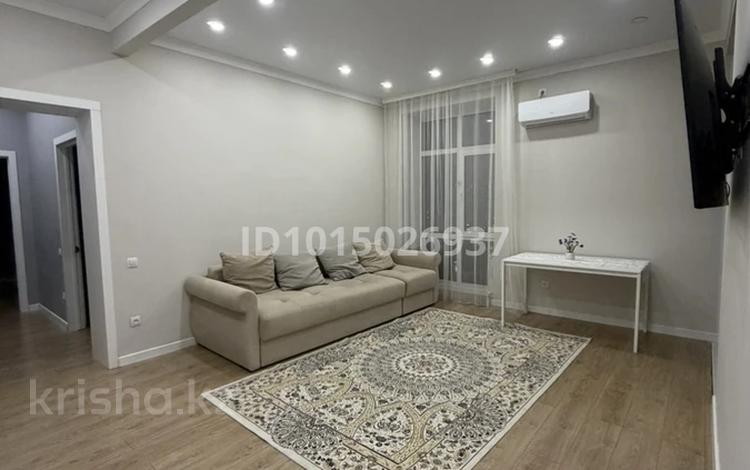 3-комнатная квартира · 78 м² · 10/10 этаж, Строителей 33/4 за 41 млн ₸ в Караганде, Казыбек би р-н — фото 2