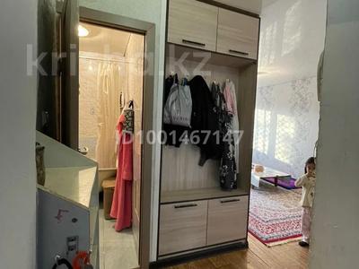 2-бөлмелі пәтер · 40 м² · 4/5 қабат, Толе би 53, бағасы: 7 млн ₸ в Кентау