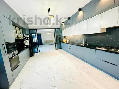 Отдельный дом · 10 комнат · 530 м² · 10 сот., Мкр Тараз 3 — ул Жана ел за 320 млн 〒 в Шымкенте, Аль-Фарабийский р-н