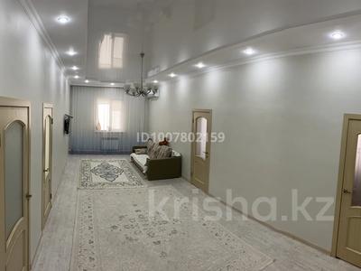 Отдельный дом · 4 комнаты · 177.7 м² · 8 сот., мкр Байтак-2, 30 14 — 10/30 за 24 млн ₸ в Атырау