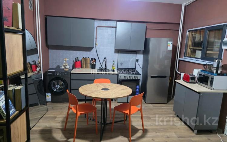 2-бөлмелі пәтер · 56 м² · 5/9 қабат, Молдагуловой 32 — Абылай Хана, бағасы: 46 млн ₸ в Алматы, Алмалинский р-н — фото 2