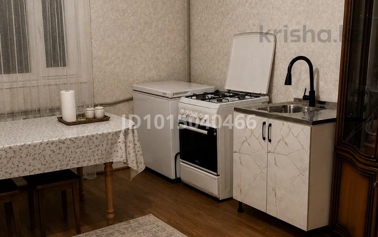 Отдельный дом · 2 комнаты · 54 м² · 6 сот., мкр Кайрат, Ул. Нысанбек Торекулова 24 — Хмельницкий->Нысанбек Торекулов за 300 000 ₸ в Алматы, Турксибский р-н — фото 2