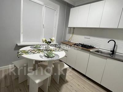 1-комнатная квартира · 40 м² · 2/5 этаж, Привокзальный 5 мкр 12 — Арбат за 12 000 ₸ в Атырау, мкр Привокзальный-5
