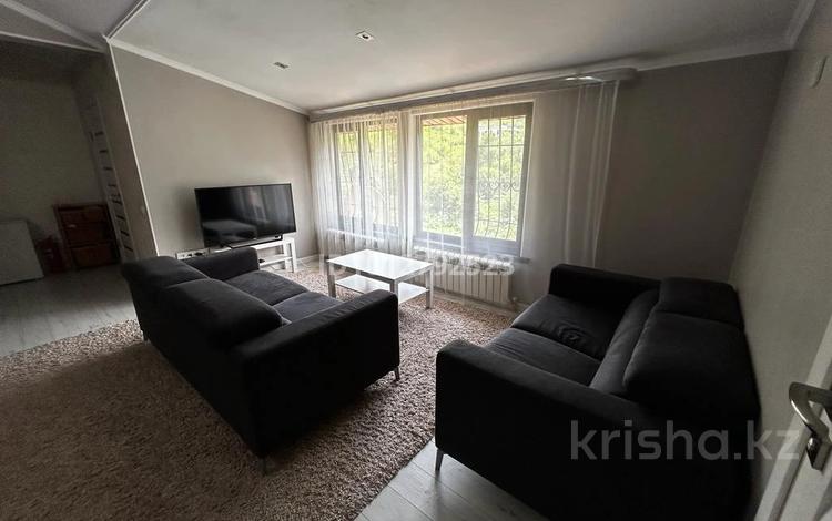 3-бөлмелі пәтер · 82 м² · 3/3 қабат, мкр Тау Самал, оспанова 85/41, бағасы: 68 млн ₸ в Алматы, Медеуский р-н — фото 2