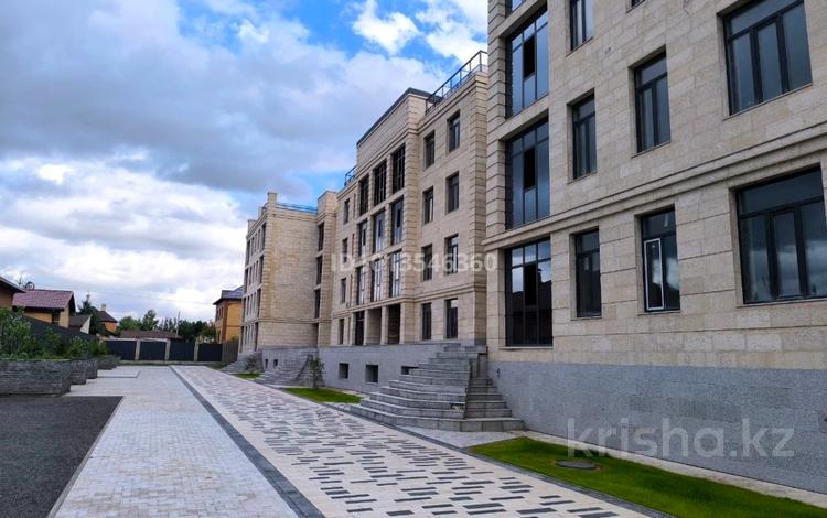4-бөлмелі пәтер · 125.5 м² · 3/4 қабат, Қалалық аэропорт ш/а., Кабжанова 75, бағасы: 86 млн ₸ в Караганде, Казыбек би р-н — фото 2