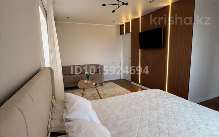 1-комнатная квартира · 30 м² · 5/5 этаж, Абая 130 за 200 000 ₸ в Таразе — фото 2