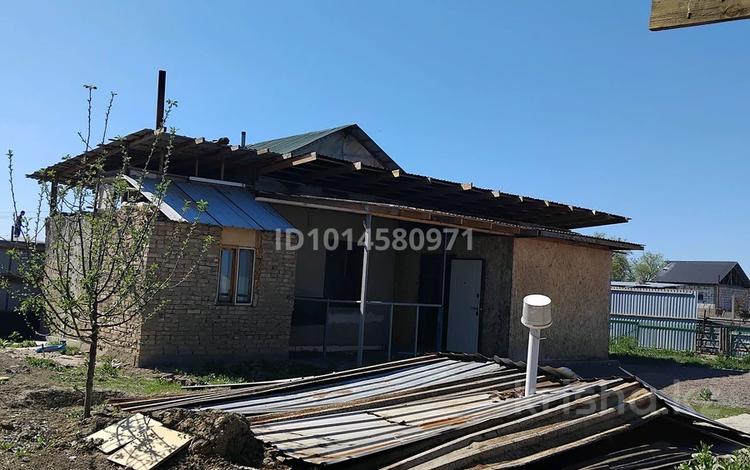 Отдельный дом · 2 комнаты · 60 м² · 6 сот., АКХ 294/68 за 10 млн ₸ в Арае — фото 2