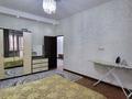 2-бөлмелі пәтер · 80 м² · 1/9 қабат, Валиханова 13-21, бағасы: 300 000 ₸ в Атырау — фото 3