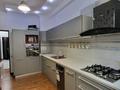 2-бөлмелі пәтер · 80 м² · 1/9 қабат, Валиханова 13-21, бағасы: 300 000 ₸ в Атырау — фото 8