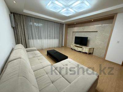 3-комнатная квартира · 100 м² · 17 этаж, Кошкарбаева 10 — Мечеть за 450 000 〒 в Астане, Сарайшык р-н