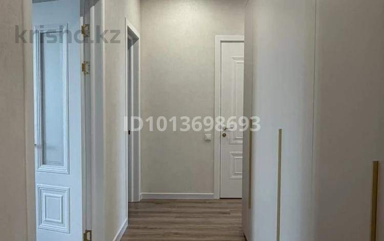 2-комнатная квартира · 62 м² · 7/9 этаж, Е-321 6/2 за 370 000 ₸ в Астане, Есильский р-н — фото 2