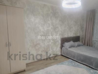2-комнатная квартира · 54 м² · 6/9 этаж, Просп. Шакарима 150 — Шакарима за 10 000 ₸ в Семее, Красный Кордон