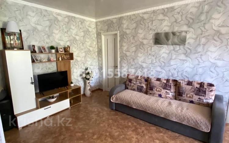 2-бөлмелі пәтер · 44 м² · 2/2 қабат, Қалалық аэропорт ш/а., Штурманская 2, бағасы: 15 млн ₸ в Караганде, Казыбек би р-н — фото 2
