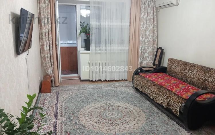 3-комнатная квартира · 64 м² · 2/5 этаж, мкр Северо-Восток 21 за 25 млн ₸ в Уральске — фото 2