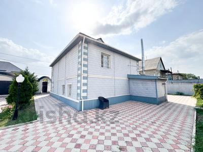 Отдельный дом · 7 комнат · 194 м² · 20 сот., Милованова 17 за 95 млн 〒 в Талдыкоргане