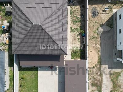 Жеке үй · 5 бөлме · 242 м² · 6 сот., 4 линия 27 — 43 мектепке Жақын, бағасы: 1 млн 〒 в Аскара Токпанова (Казцик)
