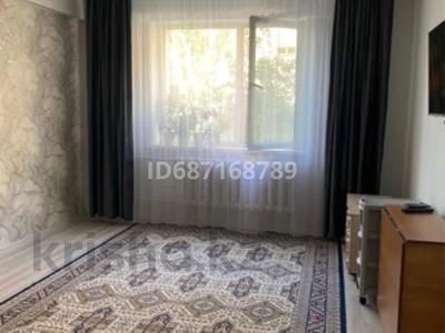 1-комнатная квартира · 38 м² · 1/5 этаж, мкр Аксай-1А — Төле би - Момышұлы за 200 000 ₸ в Алматы, Ауэзовский р-н