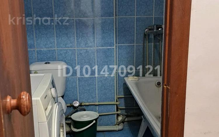 2-бөлмелі пәтер · 56 м² · 4/4 қабат, Рахимова 61в — Возле Ожоговой больницы, бағасы: 90 000 ₸ в Таразе — фото 2