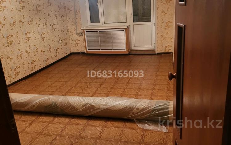2-бөлмелі пәтер · 48 м² · 2/55 қабат, Кулагер 24 А — Кулагер остановкасы 2 болме 2 ші этаж мебельмен қалады, бағасы: 12 млн ₸ в  — фото 2