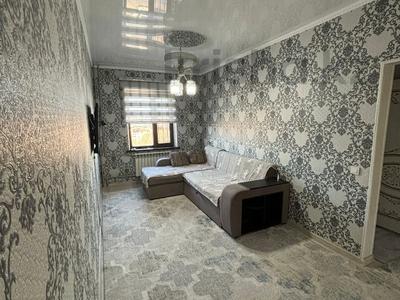 3-комнатная квартира, 68.5 м², 2/5 этаж, мкр Сайрам за 27 млн 〒 в Шымкенте, Енбекшинский р-н