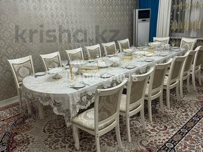 Дом · 5 комнат · 220 м², мкр Самал-1, Юлаева 1990 — Напротив самал базара , пересечение Рыскулова . за 40 000 〒 в Шымкенте, Абайский р-н