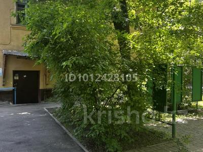 3-комнатная квартира · 57 м² · 2/2 этаж, Сейфуллина 11 за 35 млн ₸ в Алматы, Турксибский р-н