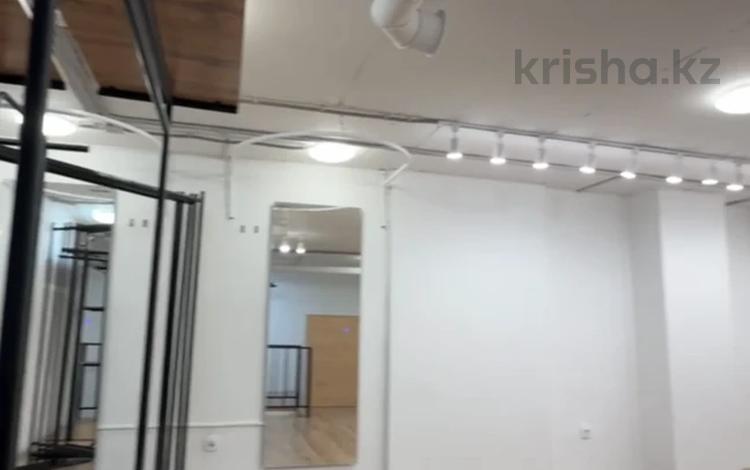 Свободное назначение, офисы, образование, конференц-залы, кабинеты и рабочие места, студии · 60 м² за 600 000 〒 в Астане, Есильский р-н — фото 6