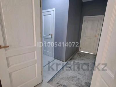 2-комнатная квартира · 80 м² · 1/3 этаж, Батырбекова 5 за 25 000 ₸ в Туркестане