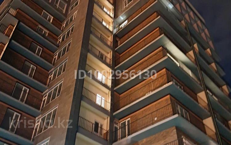 1-бөлмелі пәтер · 50 м² · 9/12 қабат, Тохтарова 57, бағасы: 40.5 млн ₸ в Усть-Каменогорске, Ульбинский — фото 2
