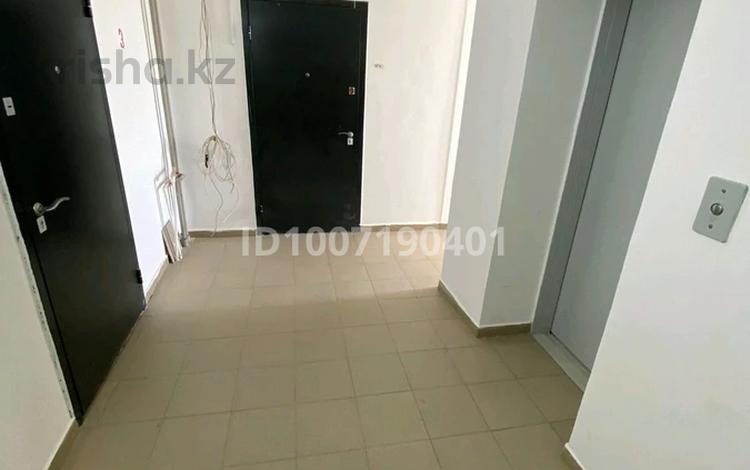 2-бөлмелі пәтер · 68 м² · 3/9 қабат, Айгүл ш/а, Придорожная 87, бағасы: 25 млн ₸ в Уральске, мкр Айгуль — фото 2