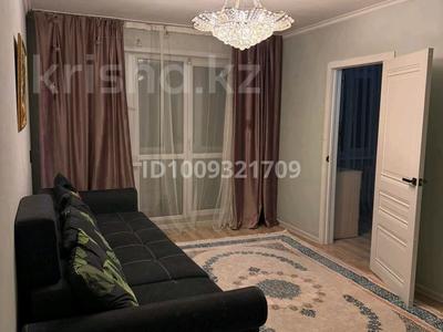 3-комнатная квартира · 56 м² · 2/5 этаж, мкр Новый Город, Абдирова — Нуркена абдирова за 20 000 ₸ в Караганде, Казыбек би р-н