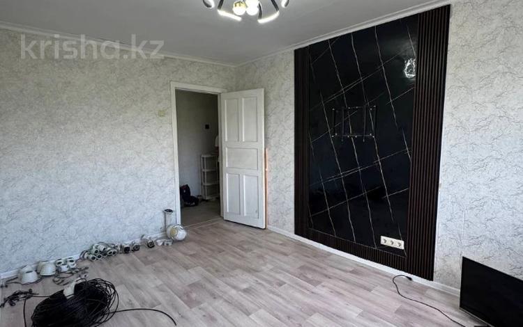 3-комнатная квартира · 42.4 м² · 3/5 этаж, АЙТЕКЕ БИ 9 за 9.2 млн ₸ в Актобе, мкр. Курмыш — фото 2
